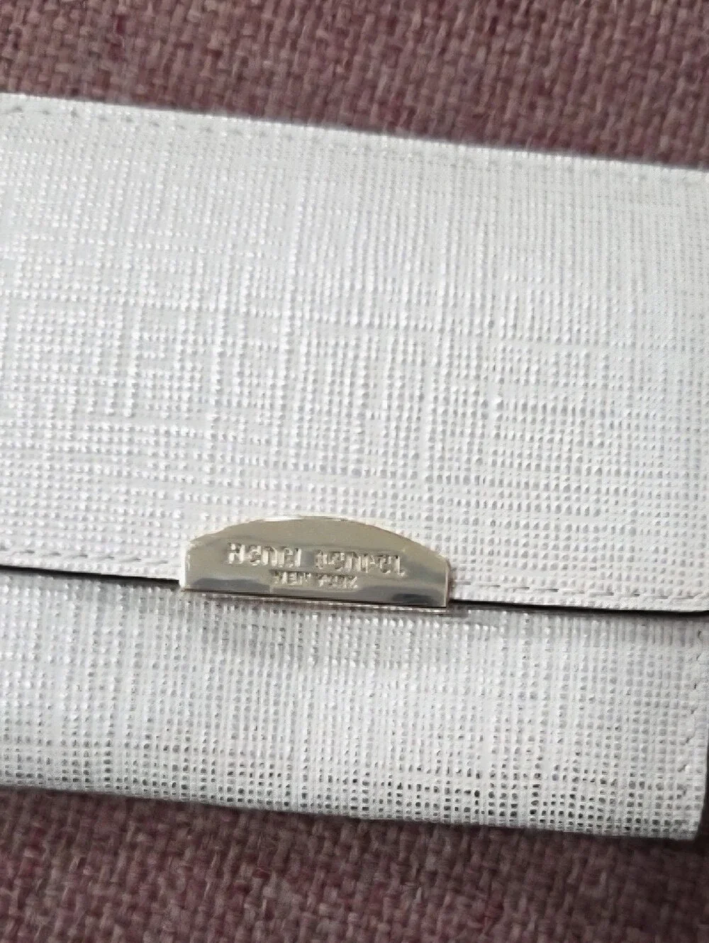 Henri Bendel Cream Compact Textured Leather Wallet Card Holder EUC